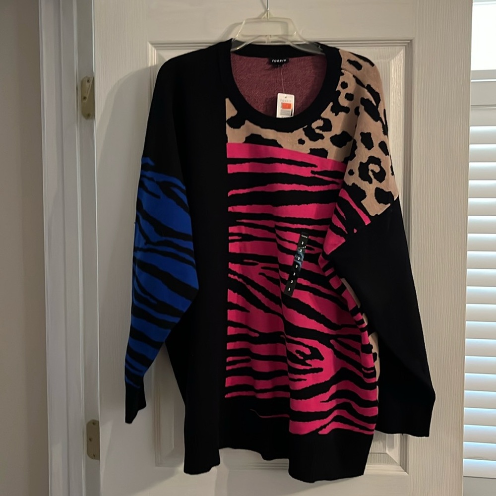 NWT Women’s Torrid Black Mixed Animal Print Sweater Size 3
